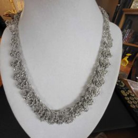 Beautiful Statement Vintage Microbead Lace Necklace - Picture 5 of 12